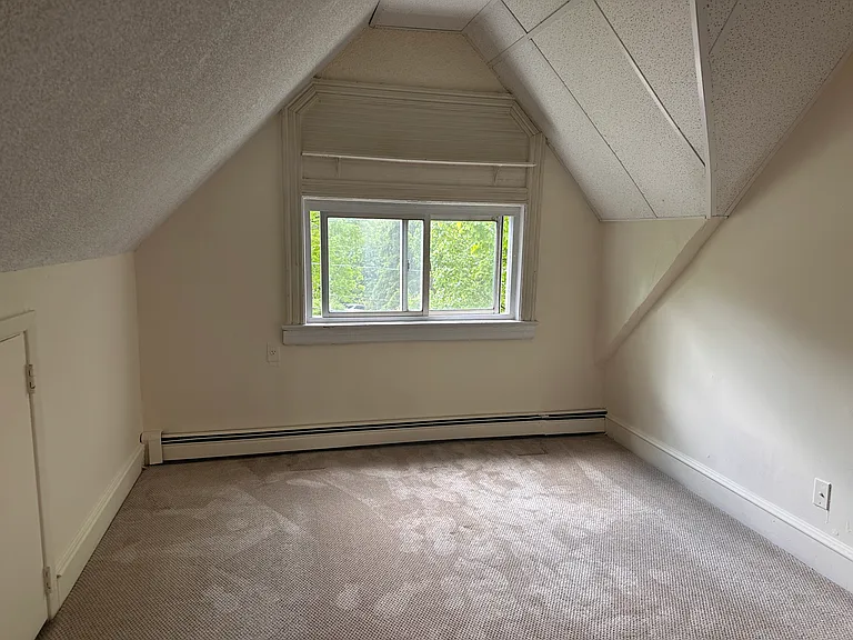 211 Woodside Ave #3 — Photo 7