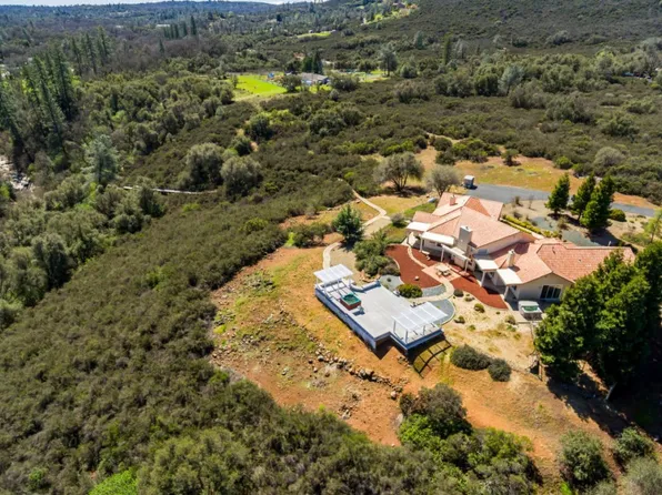 4210 Chemise Ln, Rescue, CA 95672