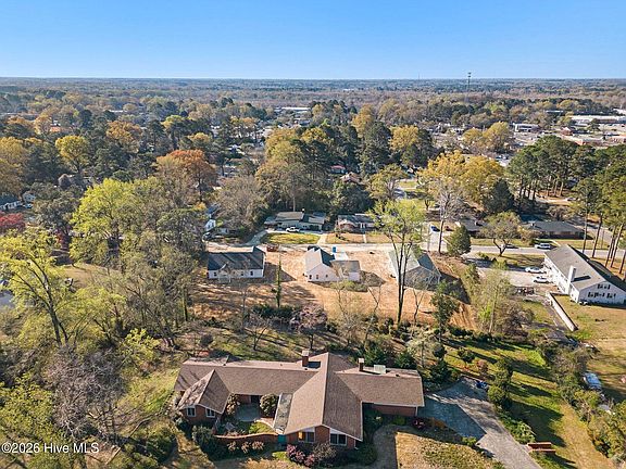 4th image of 1707 Elizabeth Drive