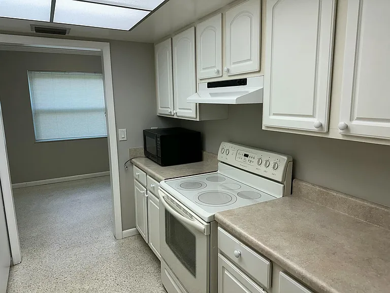 2095 NW Fork Rd — Photo 5