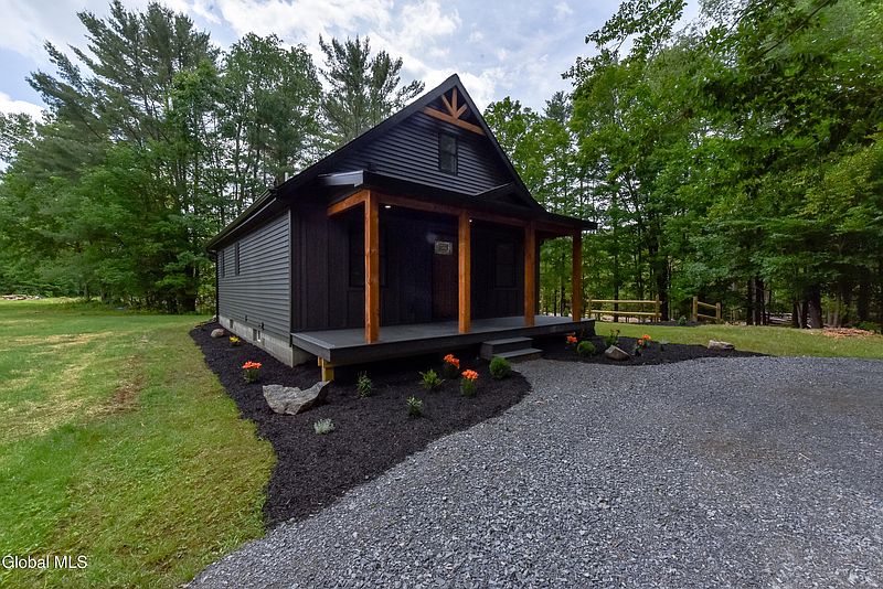 2nd image of 176 Harris Road