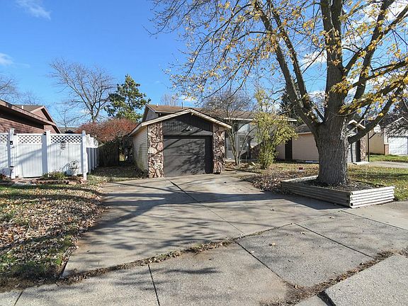 2nd image of 5862 Pine Vista St SE