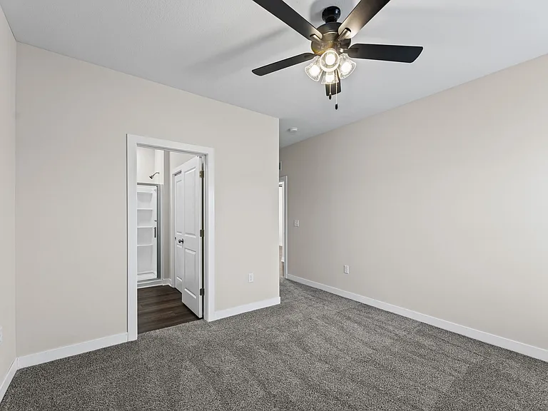 602 Spruce St — Photo 12