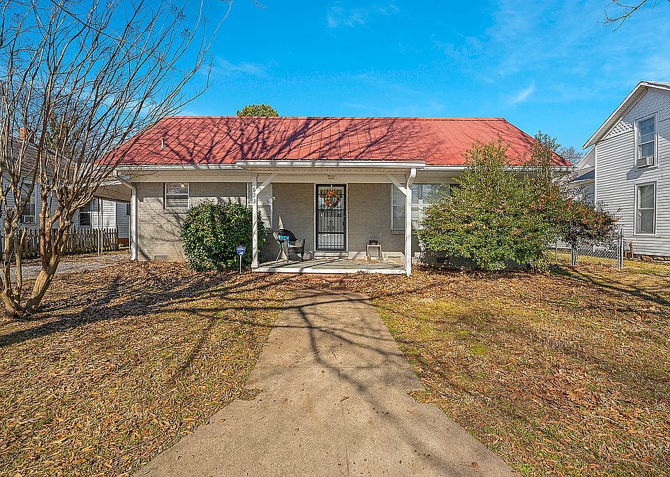 1st image of 623 Tuscaloosa St