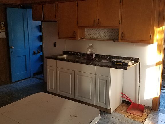 5th image of 14608 Lakewood Ave