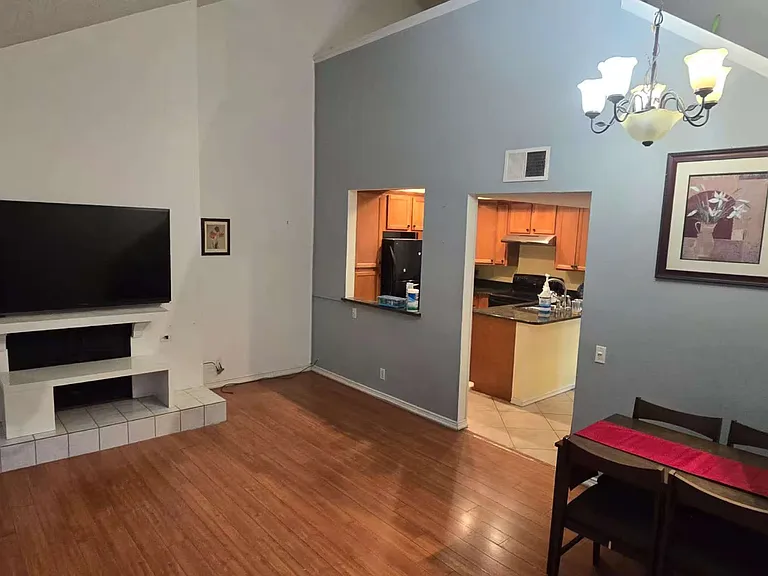 314 S Prospectors Rd #17 — Photo 17