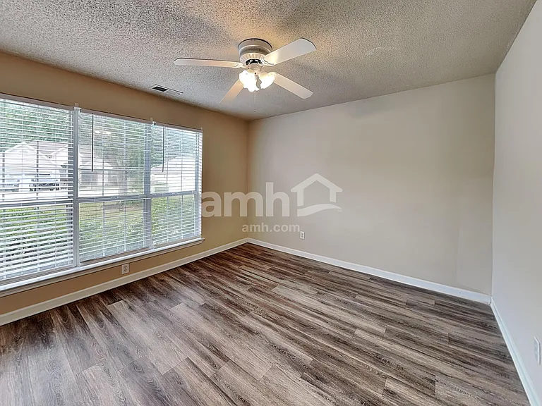 140 Cannon Dr — Photo 19
