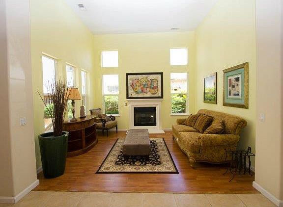 5th image of 161 Tarragon Ave