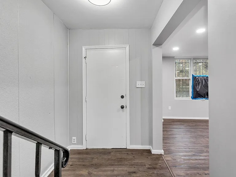 5419 Potter St — Photo 13