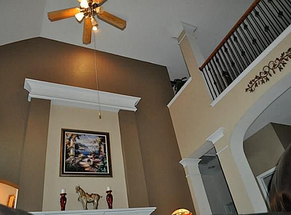 5th image of 2615 Waterfront Dr