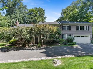 12 Fox Ridge Rd, Armonk, NY 10504