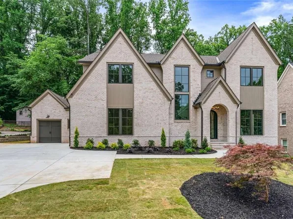 1865 Winchester Trl, Atlanta, GA 30341