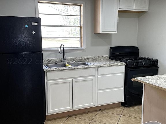 4th image of 1024 Duncan St