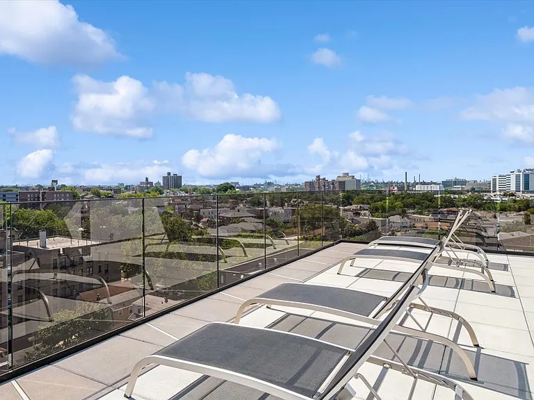 1890 Pelham Pkwy S #7C — Photo 17