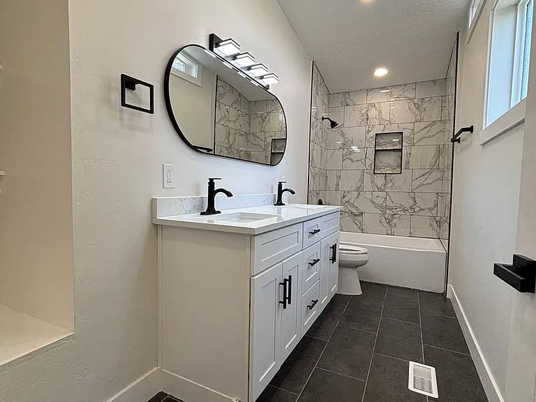 1091 E Mecham Ln — Photo 9