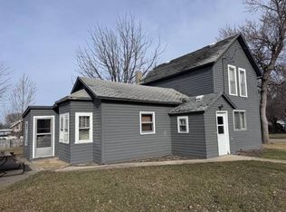 821 W 3rd St, Webster, SD 57274