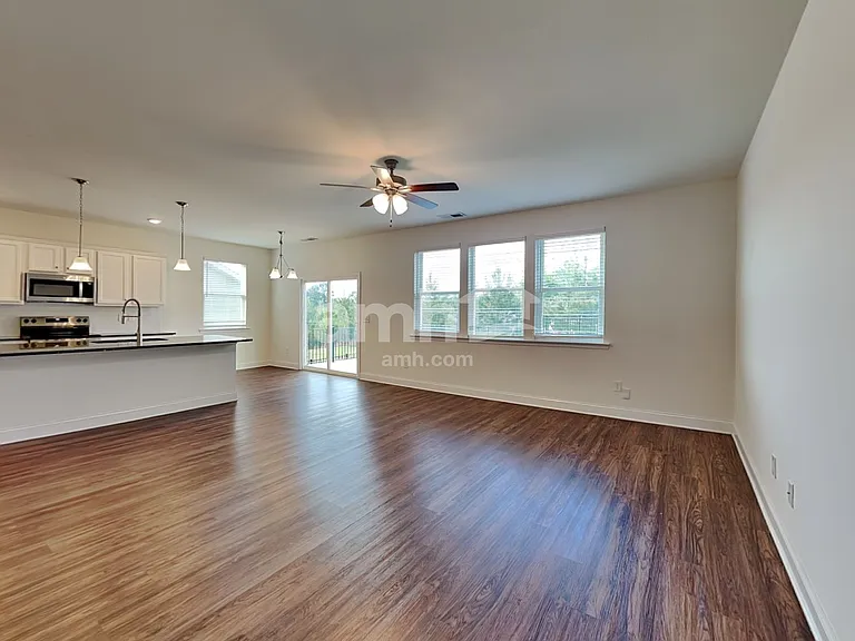 1159 Ashlyn Ct — Photo 7