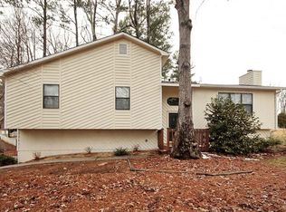 1408 Glynn Oaks Dr SW, Marietta, GA 30008