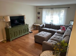 1102 Sayre Dr, Princeton, NJ 08540