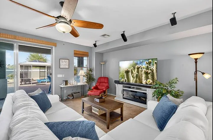7822 W Peck Dr — Photo 11