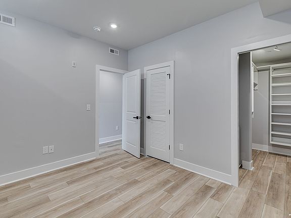 5th image of 815 N 41st St #4