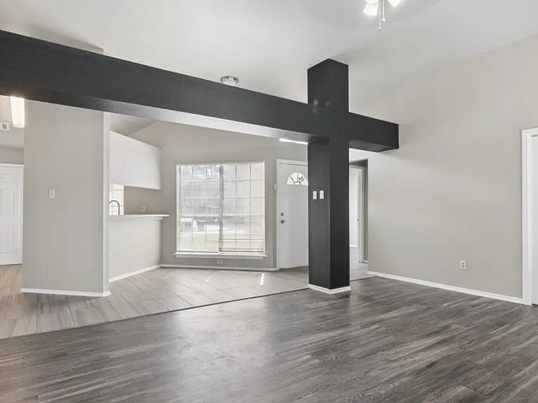22131 Bridgebrook Dr — Photo 4