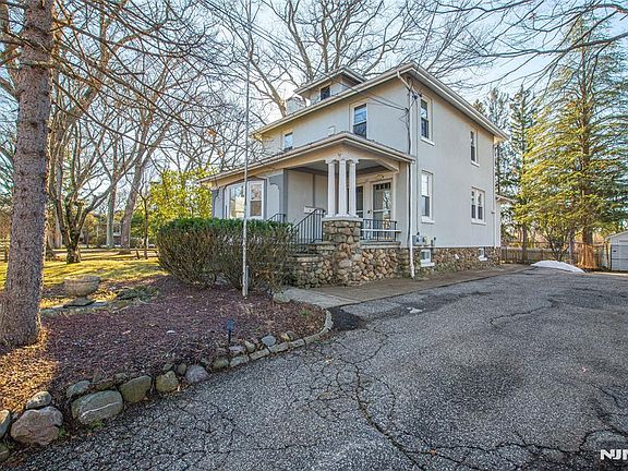 2nd image of 181 Ridge Ave