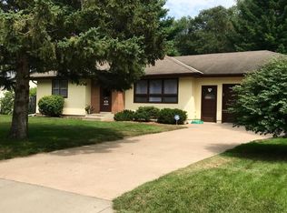 1740 Atlantic St, Saint Paul, MN 55109