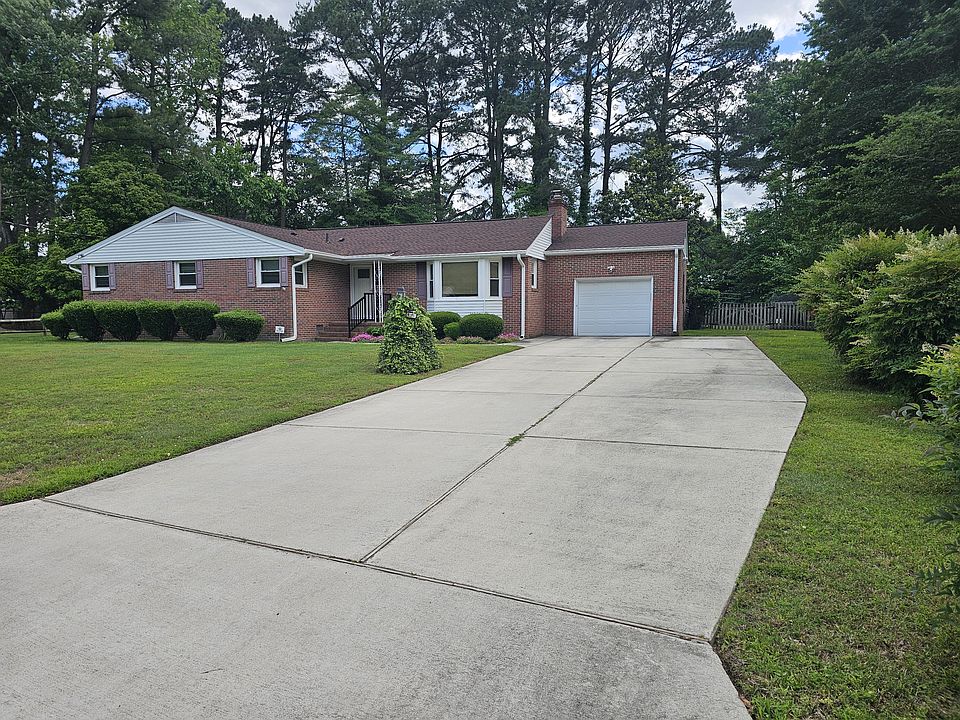 1st image of 49 Lakeshore Dr