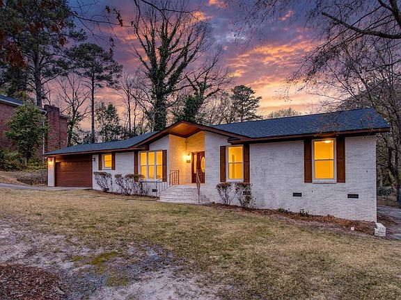 4th image of 7905 Castleton Ln