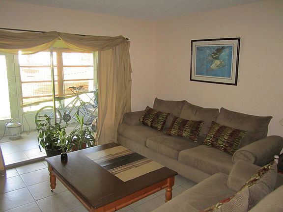 3rd image of 2800 Fiore Way #1080