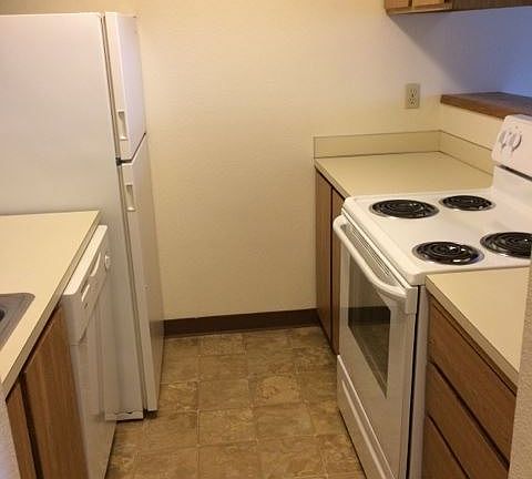 3rd image of 710 NE 42nd St #8883638