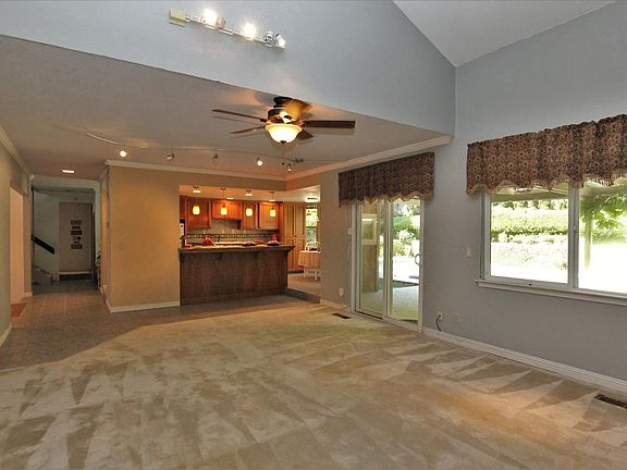 4th image of 5019 Sunrise Hills Dr