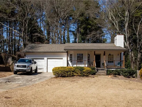 1821 Rose Garden Ln, Loganville, GA 30052