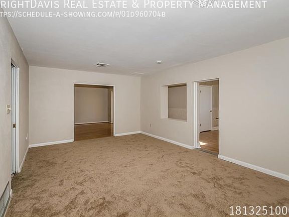 4th image of 3676 29th Ave S