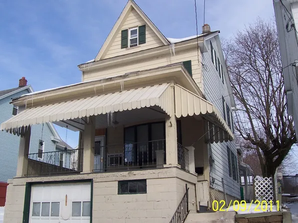 317 Market St, Tamaqua, PA 18252