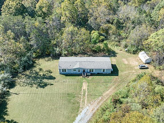 5th image of 397 Lees Gap Rd