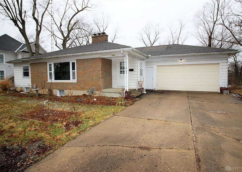 1st image of 234 Oakwood St