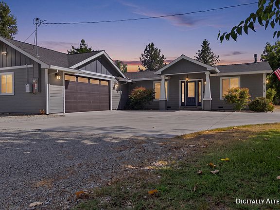 2nd image of 10749 Deschutes Rd