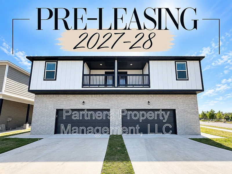 1035 S Benchmark Ln #1