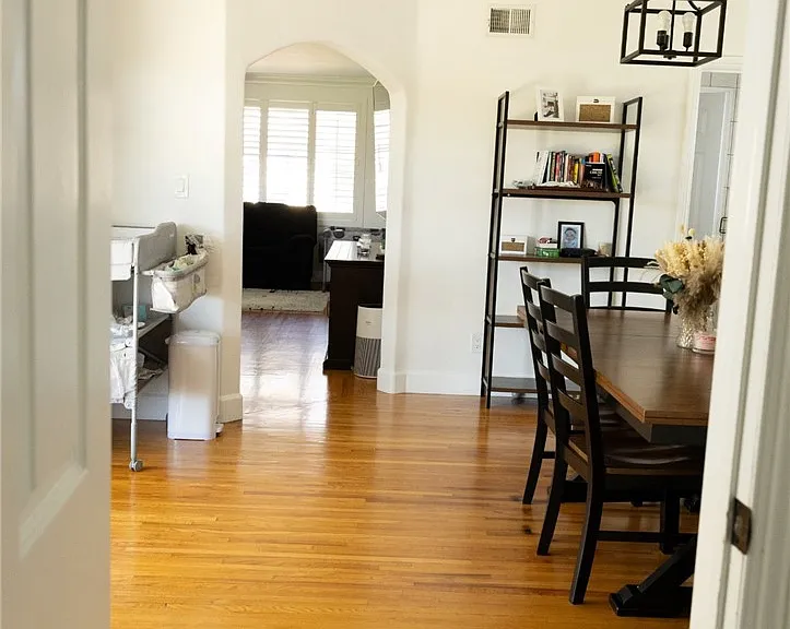 11527 Homeland Ave — Photo 10