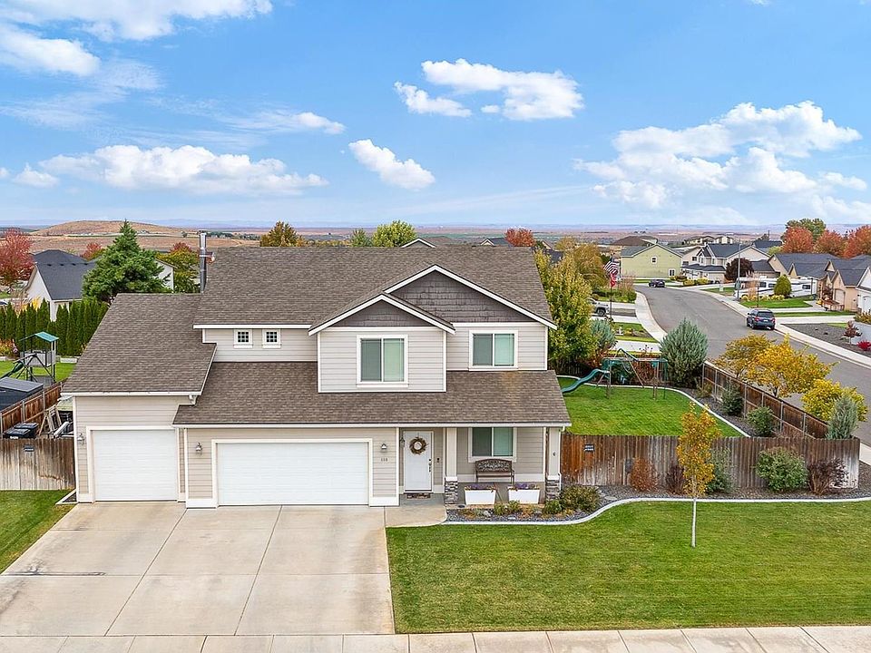 1st image of 890 Pikes Peak Dr
