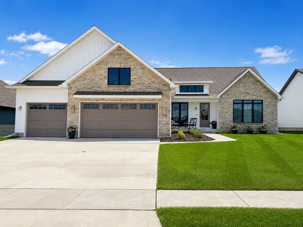7131 Alvie Ln, Bettendorf, IA 52722