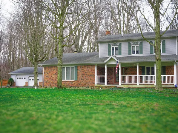 1012 Manorwood Dr, Logansport, IN 46947
