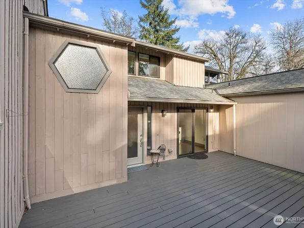 2944 Kennewick Place NE, Renton, WA 98156