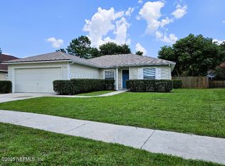 327 Turtle Dove Dr, Orange Park, FL 32073