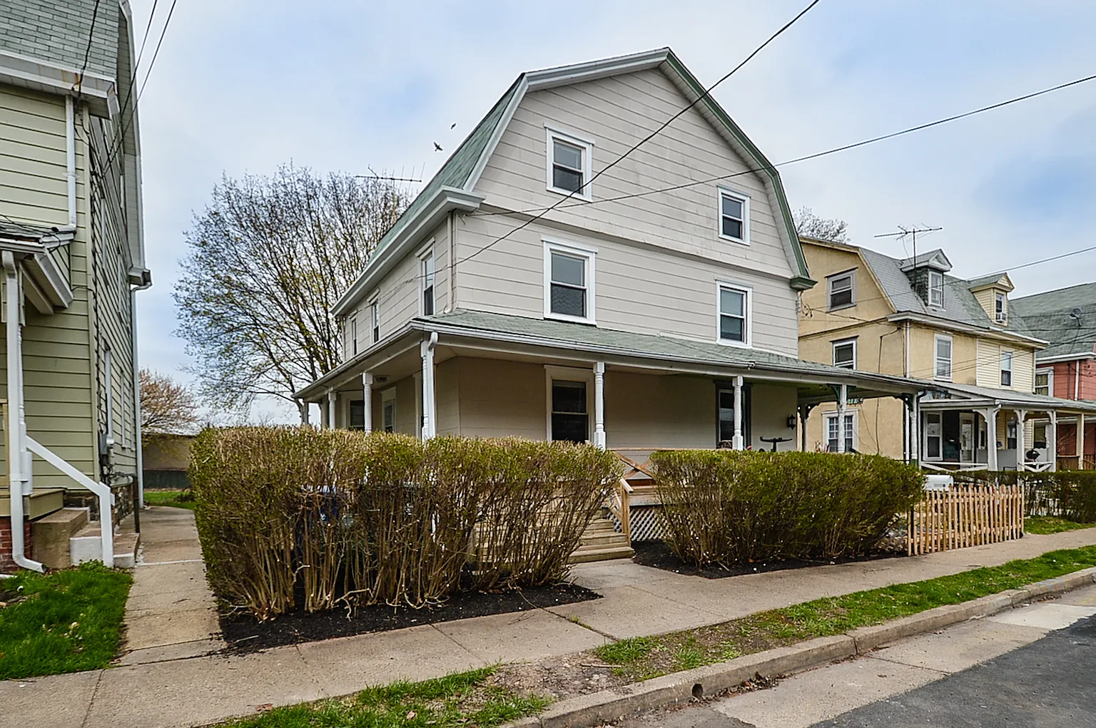 1908 Fairview Ave photo 1