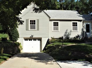 2327 Raymond Ave, Council Bluffs, IA 51503