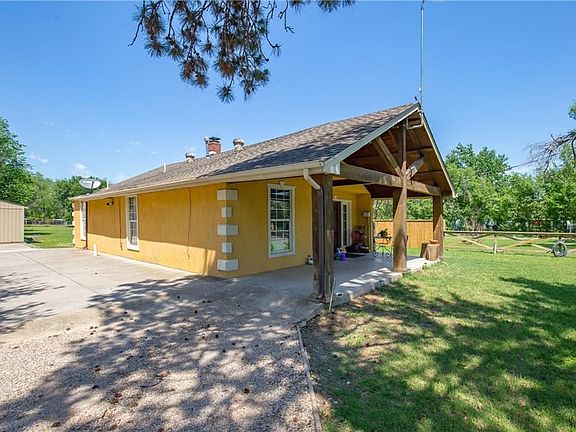 3rd image of 4647 NW 19th St