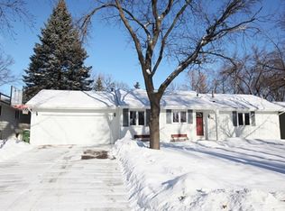 1017 Carlton Dr, Shoreview, MN 55126